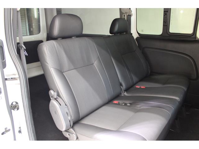 キャラバン 　ワンオーナー　純正ナビ　フルセグＴＶ　アラウンドビューモニター　運転席シートヒーター　ＬＥＤヘッドライト　純正１５インチアルミホイール　デジタルインナーミラー　ＥＴＣ　Ｂｌｕｅｔｏｏｔｈ　インテリキー（41枚目）