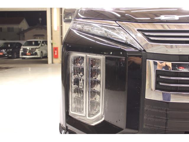 デリカＤ：５ アーバンギア　Ｇ　パワーパッケージ　禁煙車　純正１０インチナビ　フルセグＴＶ　マルチアラウンドモニター　黒革シート　前席シートヒーター　両側パワースライド　パワーバックドア　レーダークルーズコントロール　純正１８インチアルミホイール（19枚目）