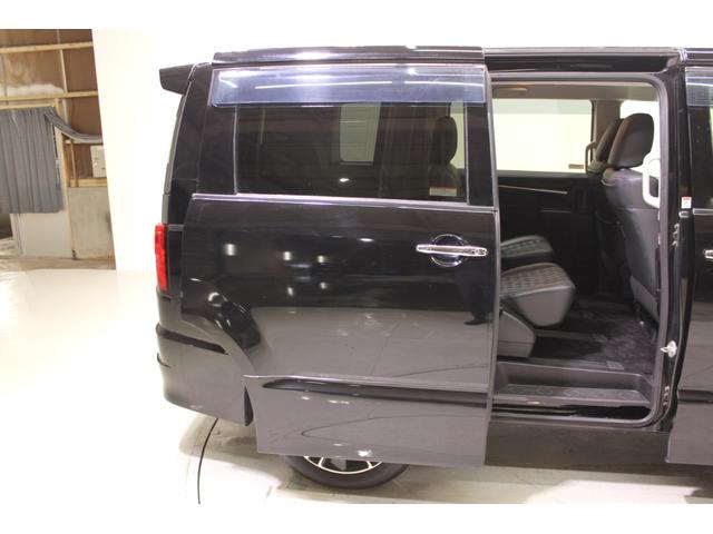 デリカＤ：５ アーバンギア　Ｇ　パワーパッケージ　禁煙車　純正１０インチナビ　フルセグＴＶ　マルチアラウンドモニター　黒革シート　前席シートヒーター　両側パワースライド　パワーバックドア　レーダークルーズコントロール　純正１８インチアルミホイール（33枚目）