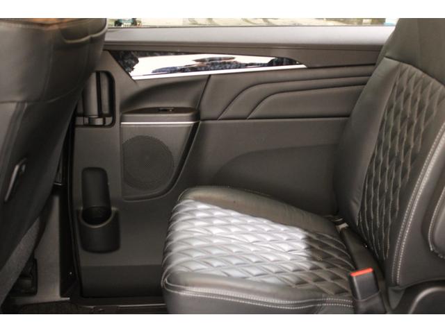 デリカＤ：５ アーバンギア　Ｇ　パワーパッケージ　禁煙車　純正１０インチナビ　フルセグＴＶ　マルチアラウンドモニター　黒革シート　前席シートヒーター　両側パワースライド　パワーバックドア　レーダークルーズコントロール　純正１８インチアルミホイール（37枚目）