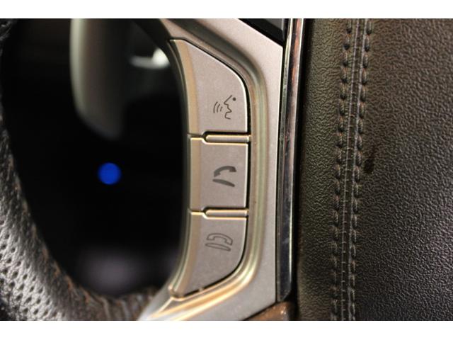 デリカＤ：５ アーバンギア　Ｇ　パワーパッケージ　禁煙車　純正１０インチナビ　フルセグＴＶ　マルチアラウンドモニター　黒革シート　前席シートヒーター　両側パワースライド　パワーバックドア　レーダークルーズコントロール　純正１８インチアルミホイール（53枚目）