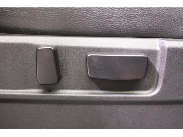 デリカＤ：５ アーバンギア　Ｇ　パワーパッケージ　禁煙車　純正１０インチナビ　フルセグＴＶ　マルチアラウンドモニター　黒革シート　前席シートヒーター　両側パワースライド　パワーバックドア　レーダークルーズコントロール　純正１８インチアルミホイール（57枚目）