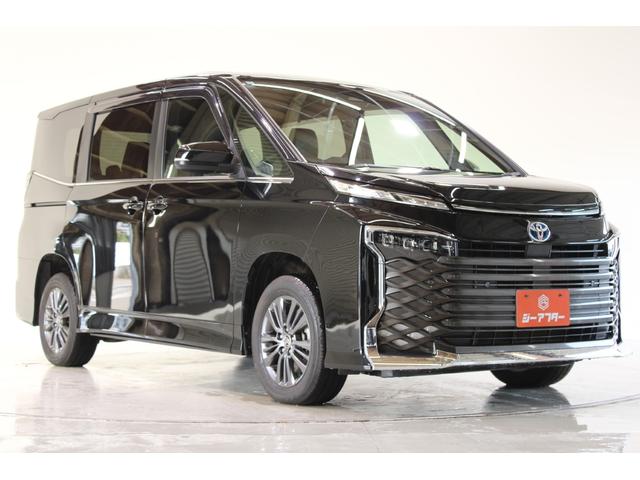 ヴォクシー ハイブリッドＳ－Ｚ　禁煙車　ワンオーナー　寒冷地仕様　１０．５インチディスプレイ　フルセグＴＶ　バックカメラ　ＣＤ・ＤＶＤ再生　ブラインドスポットモニター　両側電動スライドドア　温熱半革シート　トヨタセーフティエンス（7枚目）