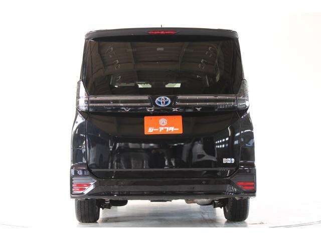 ヴォクシー ハイブリッドＳ－Ｚ　禁煙車　ワンオーナー　寒冷地仕様　１０．５インチディスプレイ　フルセグＴＶ　バックカメラ　ＣＤ・ＤＶＤ再生　ブラインドスポットモニター　両側電動スライドドア　温熱半革シート　トヨタセーフティエンス（12枚目）