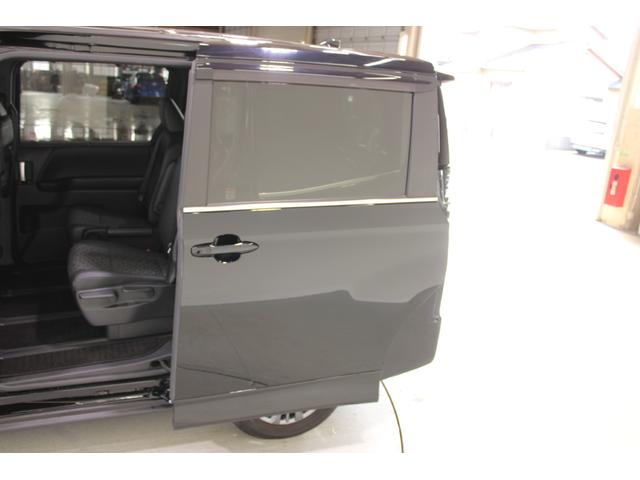 ヴォクシー ハイブリッドＳ－Ｚ　禁煙車　ワンオーナー　寒冷地仕様　１０．５インチディスプレイ　フルセグＴＶ　バックカメラ　ＣＤ・ＤＶＤ再生　ブラインドスポットモニター　両側電動スライドドア　温熱半革シート　トヨタセーフティエンス（37枚目）