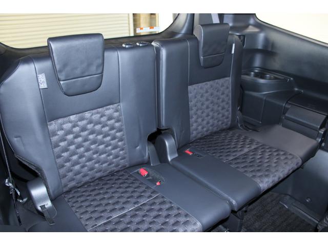 ヴォクシー ハイブリッドＳ－Ｚ　禁煙車　ワンオーナー　寒冷地仕様　１０．５インチディスプレイ　フルセグＴＶ　バックカメラ　ＣＤ・ＤＶＤ再生　ブラインドスポットモニター　両側電動スライドドア　温熱半革シート　トヨタセーフティエンス（43枚目）