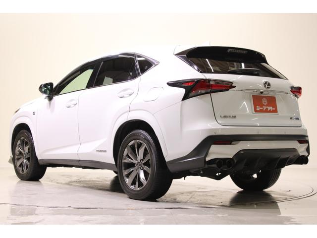 ＮＸ ＮＸ３００ｈ　Ｆスポーツ　禁煙車　メーカーナビ（ＳＤ確認中）　全周囲カメラ　フルセグＴＶ　ＯＰ電動リアゲート　温冷機能付き赤革シート　三眼ＬＥＤ　ＴＲＤマフラー　ステアリングヒーター　オートハイビーム　純正１８インチＡＷ（11枚目）