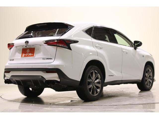 ＮＸ ＮＸ３００ｈ　Ｆスポーツ　禁煙車　メーカーナビ（ＳＤ確認中）　全周囲カメラ　フルセグＴＶ　ＯＰ電動リアゲート　温冷機能付き赤革シート　三眼ＬＥＤ　ＴＲＤマフラー　ステアリングヒーター　オートハイビーム　純正１８インチＡＷ（13枚目）