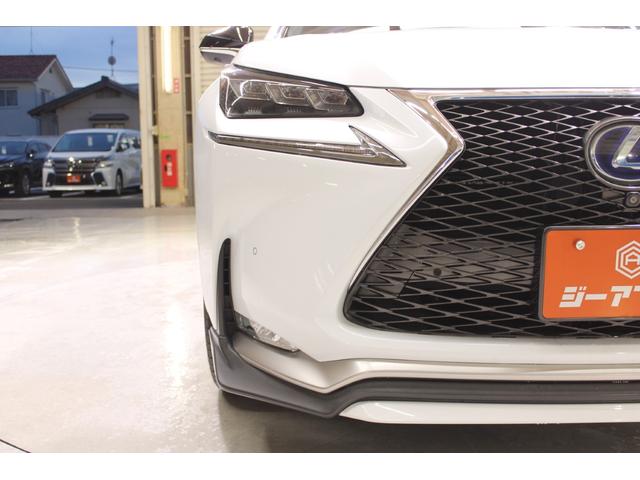 ＮＸ ＮＸ３００ｈ　Ｆスポーツ　禁煙車　メーカーナビ（ＳＤ確認中）　全周囲カメラ　フルセグＴＶ　ＯＰ電動リアゲート　温冷機能付き赤革シート　三眼ＬＥＤ　ＴＲＤマフラー　ステアリングヒーター　オートハイビーム　純正１８インチＡＷ（17枚目）