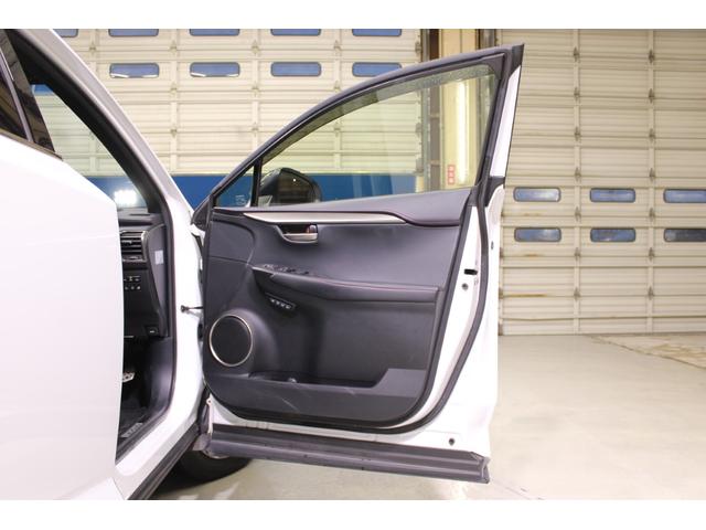 ＮＸ ＮＸ３００ｈ　Ｆスポーツ　禁煙車　メーカーナビ（ＳＤ確認中）　全周囲カメラ　フルセグＴＶ　ＯＰ電動リアゲート　温冷機能付き赤革シート　三眼ＬＥＤ　ＴＲＤマフラー　ステアリングヒーター　オートハイビーム　純正１８インチＡＷ（30枚目）