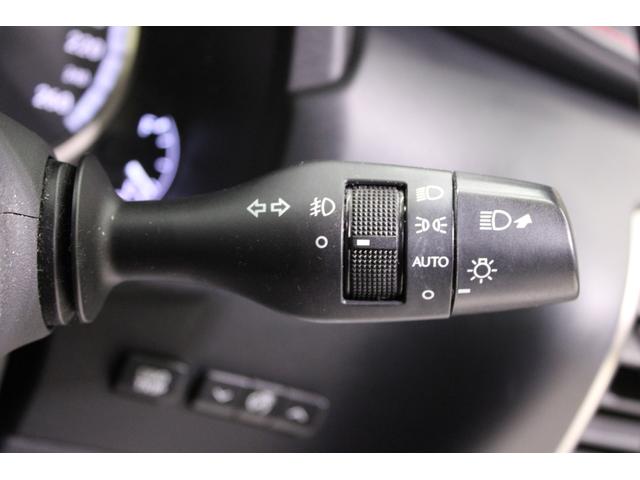 ＮＸ ＮＸ３００ｈ　Ｆスポーツ　禁煙車　メーカーナビ（ＳＤ確認中）　全周囲カメラ　フルセグＴＶ　ＯＰ電動リアゲート　温冷機能付き赤革シート　三眼ＬＥＤ　ＴＲＤマフラー　ステアリングヒーター　オートハイビーム　純正１８インチＡＷ（50枚目）