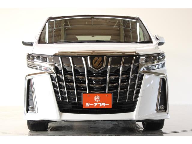 アルファード ２．５Ｓ　タイプゴールド　禁煙車　３眼ＬＥＤヘッドライト　純正９インチナビ　純正１２．１インチフリップダウンモニター　バックカメラ　パワーバックドア　両側電動スライドドア　ＥＴＣ２．０　オートハイビーム（8枚目）