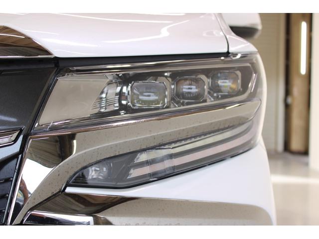 アルファード ２．５Ｓ　タイプゴールド　禁煙車　３眼ＬＥＤヘッドライト　純正９インチナビ　純正１２．１インチフリップダウンモニター　バックカメラ　パワーバックドア　両側電動スライドドア　ＥＴＣ２．０　オートハイビーム（16枚目）