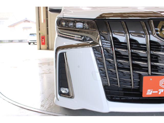 アルファード ２．５Ｓ　タイプゴールド　禁煙車　３眼ＬＥＤヘッドライト　純正９インチナビ　純正１２．１インチフリップダウンモニター　バックカメラ　パワーバックドア　両側電動スライドドア　ＥＴＣ２．０　オートハイビーム（17枚目）