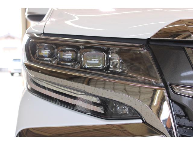 アルファード ２．５Ｓ　タイプゴールド　禁煙車　３眼ＬＥＤヘッドライト　純正９インチナビ　純正１２．１インチフリップダウンモニター　バックカメラ　パワーバックドア　両側電動スライドドア　ＥＴＣ２．０　オートハイビーム（18枚目）