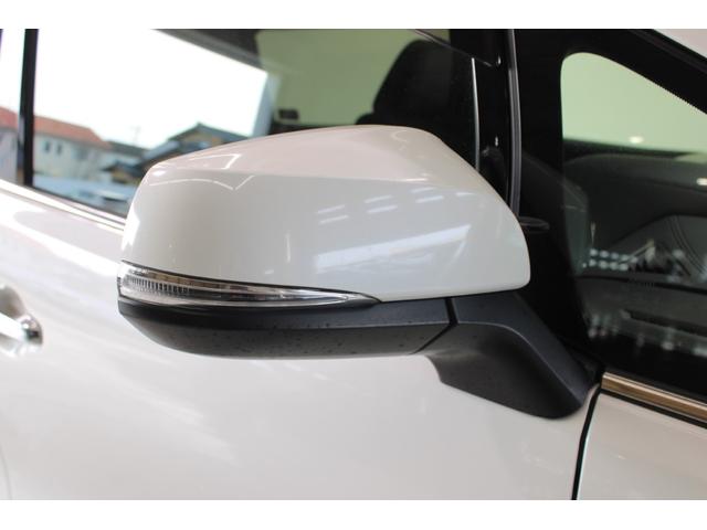 アルファード ２．５Ｓ　タイプゴールド　禁煙車　３眼ＬＥＤヘッドライト　純正９インチナビ　純正１２．１インチフリップダウンモニター　バックカメラ　パワーバックドア　両側電動スライドドア　ＥＴＣ２．０　オートハイビーム（22枚目）