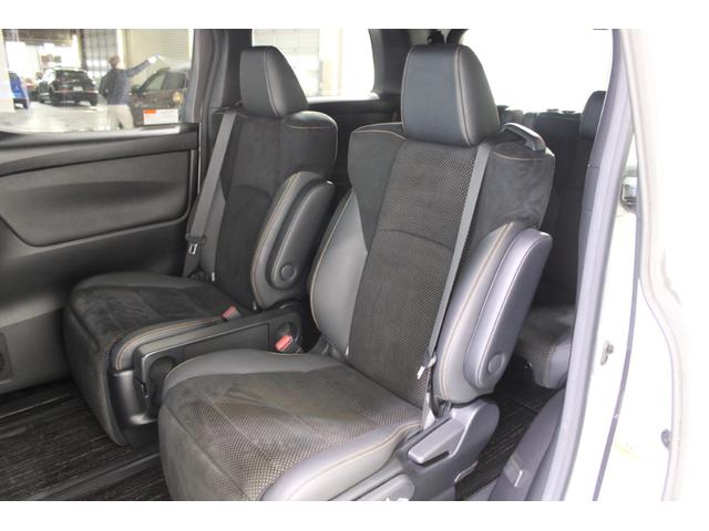 アルファード ２．５Ｓ　タイプゴールド　禁煙車　３眼ＬＥＤヘッドライト　純正９インチナビ　純正１２．１インチフリップダウンモニター　バックカメラ　パワーバックドア　両側電動スライドドア　ＥＴＣ２．０　オートハイビーム（45枚目）