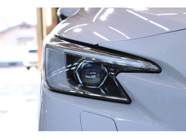 レヴォーグ ＳＴＩスポーツＲ　ＥＸ　禁煙車　純正１１．６インチナビ　フルセグＴＶ　バックカメラ　温熱本革シート　メモリ付きパワーシート　パワーバックドア　ＬＥＤヘッドライト　オートライト　ＬＥＤフォグライト　純正１８インチＡＷ　ＥＴＣ（18枚目）