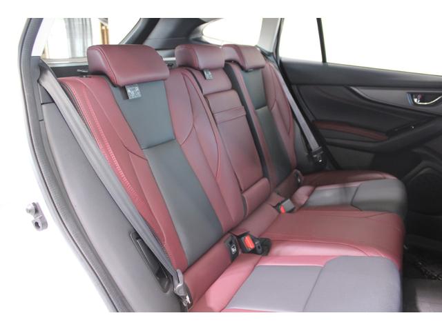 レヴォーグ ＳＴＩスポーツＲ　ＥＸ　禁煙車　純正１１．６インチナビ　フルセグＴＶ　バックカメラ　温熱本革シート　メモリ付きパワーシート　パワーバックドア　ＬＥＤヘッドライト　オートライト　ＬＥＤフォグライト　純正１８インチＡＷ　ＥＴＣ（40枚目）