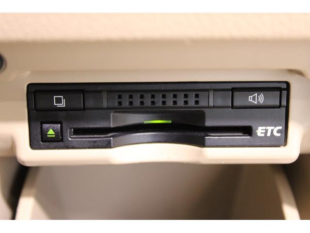 アルファード ３５０Ｇ　Ｌパッケージ　禁煙車　サンルーフ　後席モニター　純正ナビ　フルセグＴＶ　全周囲カメラ　両側電動スライドドア　電動リアゲート　クルーズコントロールシステム　パワーシート　シートヒーター　ＥＴＣ　１００Ｖ電源　全塗装（6枚目）