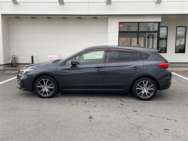 インプレッサスポーツ ２．０ｉ－Ｌアイサイト　４ＷＤ　純正８インチＳＤナビ　バックカメラ　ビルトインＥＴＣ　ドライブレコーダー　レーダークルーズコントロール　衝突被害軽減ブレーキ　レーンキープアシスト　横滑り防止装置　アイドリングストップ（8枚目）