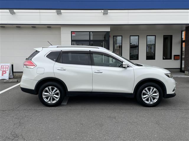 エクストレイル 20X エマージェンシーブレーキパッケージ 4WD 純正SDナビ 全方位カメラ ビルトインETC 衝突被害軽減ブレーキ クルーズコントロール アイドリングストップ ECOモード ダウンヒルアシストコントロール 合皮シート シートヒーター(8枚目)