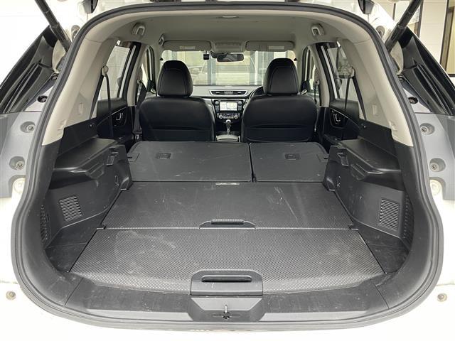 エクストレイル 20X エマージェンシーブレーキパッケージ 4WD 純正SDナビ 全方位カメラ ビルトインETC 衝突被害軽減ブレーキ クルーズコントロール アイドリングストップ ECOモード ダウンヒルアシストコントロール 合皮シート シートヒーター(40枚目)