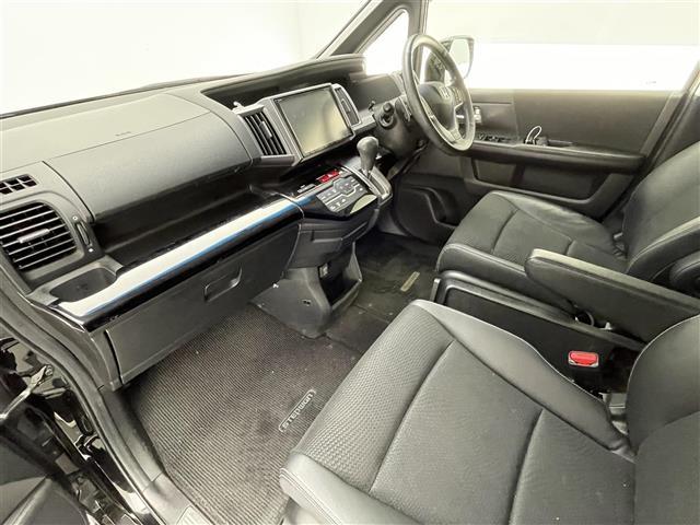 ステップワゴンスパーダ Ｚ　クールスピリット　純正ナビ　ＴＶ　Ｂカメ　ＥＴＣ　両ＰＳ　フリップダウンモニター（23枚目）