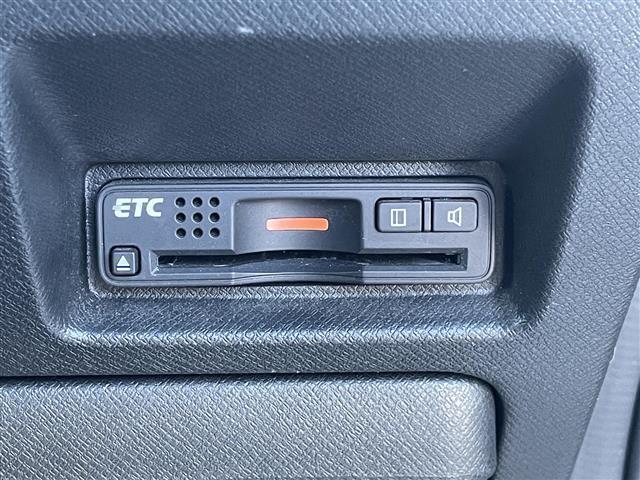 ステップワゴンスパーダ Ｚ　純正９型ナビゲーション　バックカメラ　リヤモニター　ＨＩＤヘッドライト　フォグランプ　両側パワースライドドア　２カメラドライブレコーダー　ＥＴＣ　クルーズコントロール　純正フロアマット　取扱説明書（22枚目）