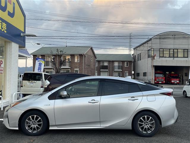 プリウス S ナビ バックカメラ レーダークルーズコントロール ETC オートライト ドライブレコーダー(5枚目)