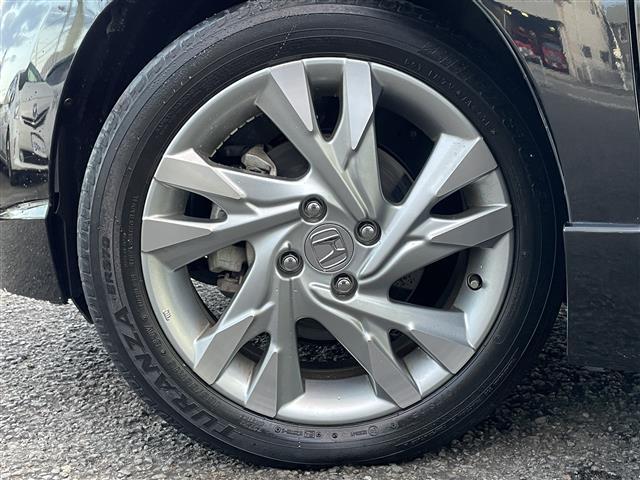 シャトル ハイブリッドZ 衝突軽減被害軽減ブレーキ 純正ナビゲーション Bluetooth バックカメラ ハーフレザーシート LEDヘッドライト フォグランプ クルーズコントロール 室内LEDランプ パドルシフト 純正マット(29枚目)