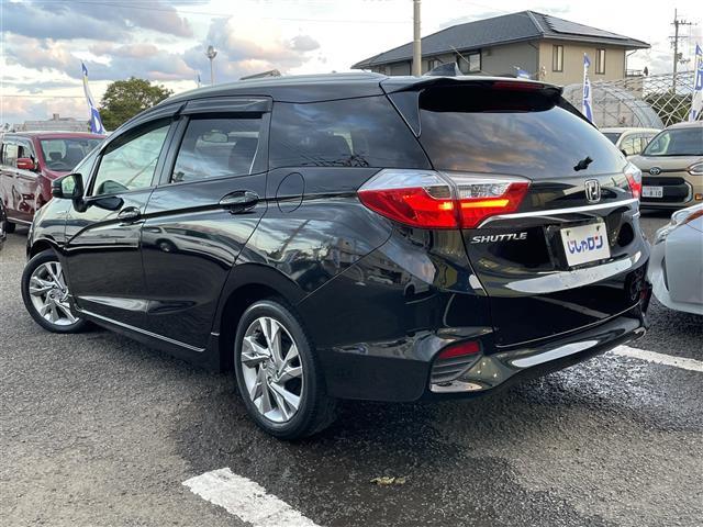 シャトル ハイブリッドZ 衝突軽減被害軽減ブレーキ 純正ナビゲーション Bluetooth バックカメラ ハーフレザーシート LEDヘッドライト フォグランプ クルーズコントロール 室内LEDランプ パドルシフト 純正マット(42枚目)