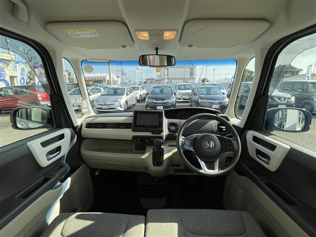 N-BOX G・Lホンダセンシング ホンダセンシング 純正ナビゲーション バックカメラ ビルトインETC レーダークルーズコントロール LEDヘッドライト パワースライドドア プッシュスタート スマートキー 純正フロアマット バイザー(32枚目)