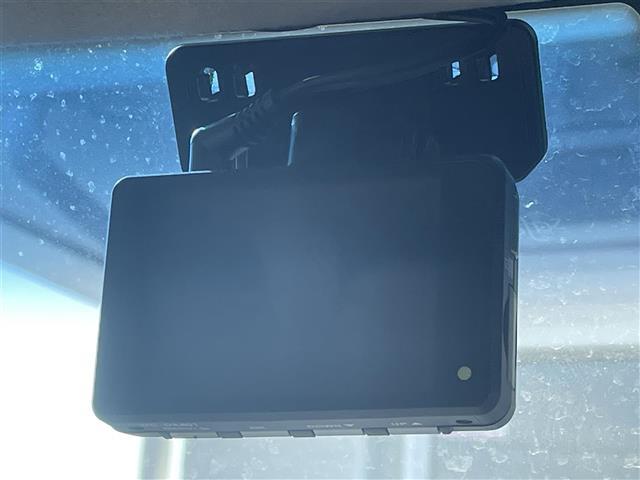 N-BOXカスタム G ターボSSブラックスタイルパッケージ ナビゲーション バックカメラ ハーフレザーシート HIDヘッドライト LEDフォグランプ ドライブレコーダー 両側パワースライドドア プッシュスタート スマートキー オートリトラミラー(15枚目)