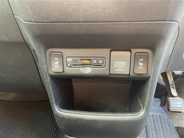 N-BOXカスタム G ターボSSブラックスタイルパッケージ ナビゲーション バックカメラ ハーフレザーシート HIDヘッドライト LEDフォグランプ ドライブレコーダー 両側パワースライドドア プッシュスタート スマートキー オートリトラミラー(17枚目)