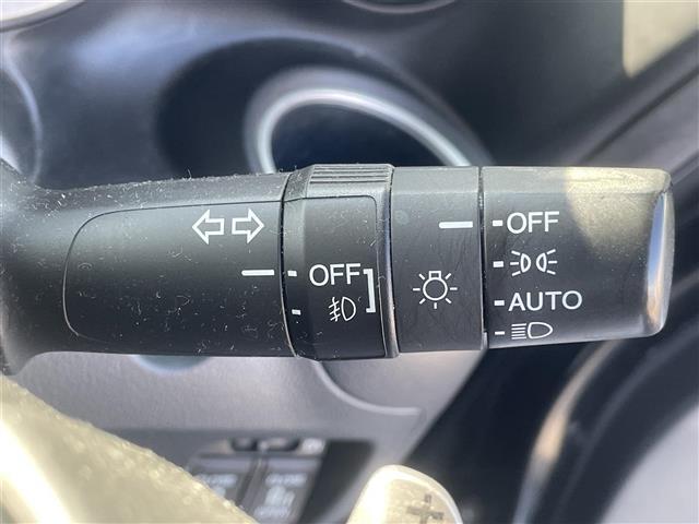 N-BOXカスタム G ターボSSブラックスタイルパッケージ ナビゲーション バックカメラ ハーフレザーシート HIDヘッドライト LEDフォグランプ ドライブレコーダー 両側パワースライドドア プッシュスタート スマートキー オートリトラミラー(20枚目)