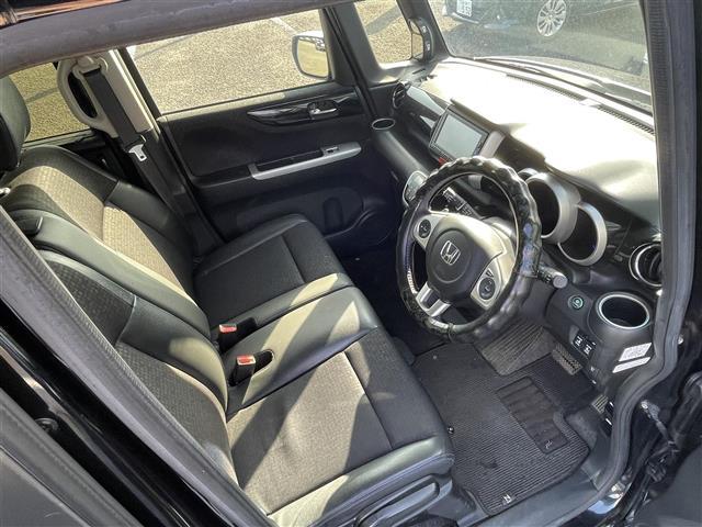 N-BOXカスタム G ターボSSブラックスタイルパッケージ ナビゲーション バックカメラ ハーフレザーシート HIDヘッドライト LEDフォグランプ ドライブレコーダー 両側パワースライドドア プッシュスタート スマートキー オートリトラミラー(26枚目)