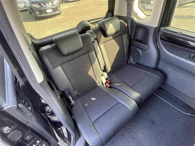 N-BOXカスタム G ターボSSブラックスタイルパッケージ ナビゲーション バックカメラ ハーフレザーシート HIDヘッドライト LEDフォグランプ ドライブレコーダー 両側パワースライドドア プッシュスタート スマートキー オートリトラミラー(29枚目)