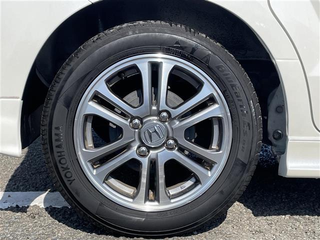 N-BOXカスタム G SSパッケージ 純正ナビゲーション バックカメラ 両側パワースライドドア HIDヘッドライト フォグランプ TRC アイドリングストップ 両席シートヒーター 社外アルミ積み込み プッシュスタート スマートキー(15枚目)