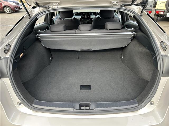 プリウス Sセーフティプラス(33枚目)