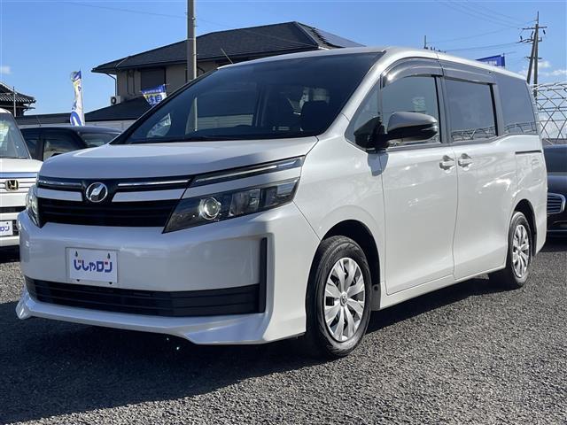 ヴォクシー Ｘ　純正ナビゲーション　バックカメラ　ＥＴＣ　両側パワースライドドア　オートＬＥＤヘッドライト　ＬＥＤデイライト　プッシュスタートスマートキー　ＴＲＣ　ＥＣＯモード切替　アイドリングストップ　リヤエアコン（2枚目）