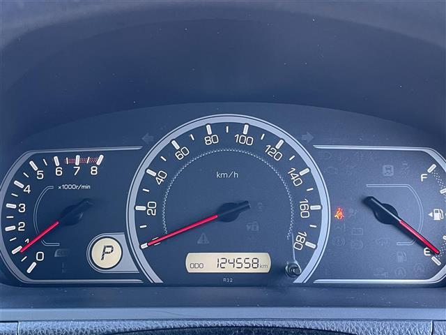 ヴォクシー Ｘ　純正ナビゲーション　バックカメラ　ＥＴＣ　両側パワースライドドア　オートＬＥＤヘッドライト　ＬＥＤデイライト　プッシュスタートスマートキー　ＴＲＣ　ＥＣＯモード切替　アイドリングストップ　リヤエアコン（12枚目）