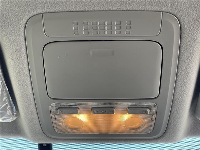 ヴォクシー Ｘ　純正ナビゲーション　バックカメラ　ＥＴＣ　両側パワースライドドア　オートＬＥＤヘッドライト　ＬＥＤデイライト　プッシュスタートスマートキー　ＴＲＣ　ＥＣＯモード切替　アイドリングストップ　リヤエアコン（26枚目）