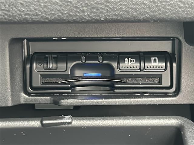 セレナ X Vセレクション 禁煙 セーフティパックB 純正9型ナビ フリップダウンモニター プロパイロット インテリジェントルームミラー パーキングアシスト 両側パワースライドドア エマージェンシーブレーキ LEDライト(17枚目)