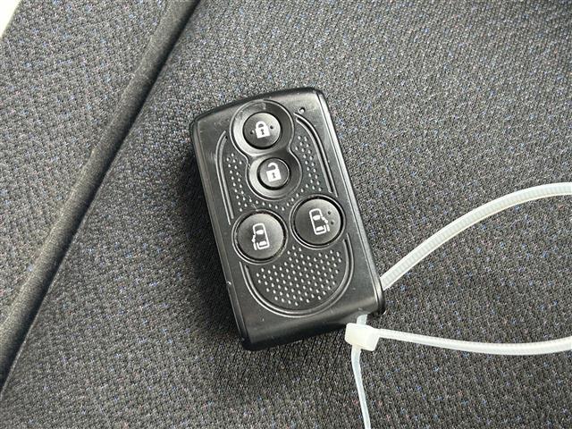 タント カスタムＸ　ＳＡ　禁煙　純正ナビ　ＣＤ／ＤＶＤ／ＤＴＶ／Ｂｌｕｅｔｏｏｔｈ　バックカメラ　両側パワースライドドア　ＬＥＤオートライト　ＥＴＣ　スマートキー　プッシュスタート　純正フロアマット　純正ドアバイザー（14枚目）