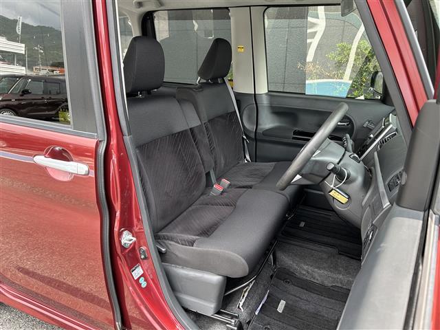 タント カスタムＸ　ＳＡ　禁煙　純正ナビ　ＣＤ／ＤＶＤ／ＤＴＶ／Ｂｌｕｅｔｏｏｔｈ　バックカメラ　両側パワースライドドア　ＬＥＤオートライト　ＥＴＣ　スマートキー　プッシュスタート　純正フロアマット　純正ドアバイザー（19枚目）