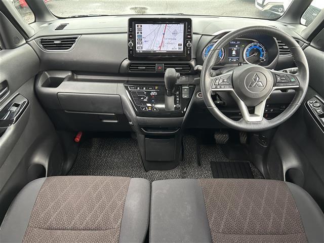 ｅＫクロススペース Ｔ　禁煙　ワンオーナー　純正ナビ　ＤＶＤ／ＤＴＶ／Ｂｌｕｅｔｏｏｔｈ　全方位カメラ　レーダークルーズコントロール　デジタルインナーミラー　片側パワースライドドア　社外ＡＷ付冬タイヤ積込　ドラレコ（4枚目）