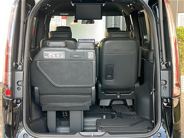 ステップワゴン e:HEVスパーダ 禁煙 純正11.4型ナビ 15.6型フリップダウンモニター 前後ドライブレコーダー オットマン パワーバックドア BSI ホンダセンシング シートヒーター コンビシート トリプルゾーンエアコン ETC(33枚目)