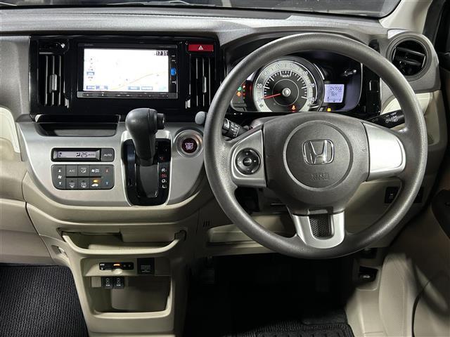 N-WGN G SSパッケージ 純正ナビ バックカメラ フルセグ Bluetooth ETC 充電用USBジャック プッシュスタート シティブレーキアクティブシステム 純正フロアマット カーテンエアバッグ ステアリングスイッチ(3枚目)