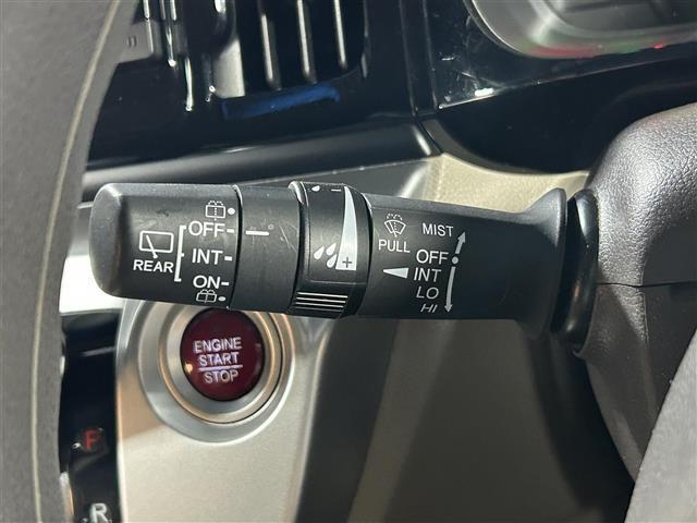 N-WGN G SSパッケージ 純正ナビ バックカメラ フルセグ Bluetooth ETC 充電用USBジャック プッシュスタート シティブレーキアクティブシステム 純正フロアマット カーテンエアバッグ ステアリングスイッチ(13枚目)